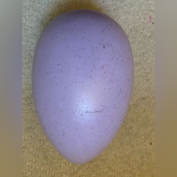 Medium purple Easter egg holiday decoration - Picture 1 of 3